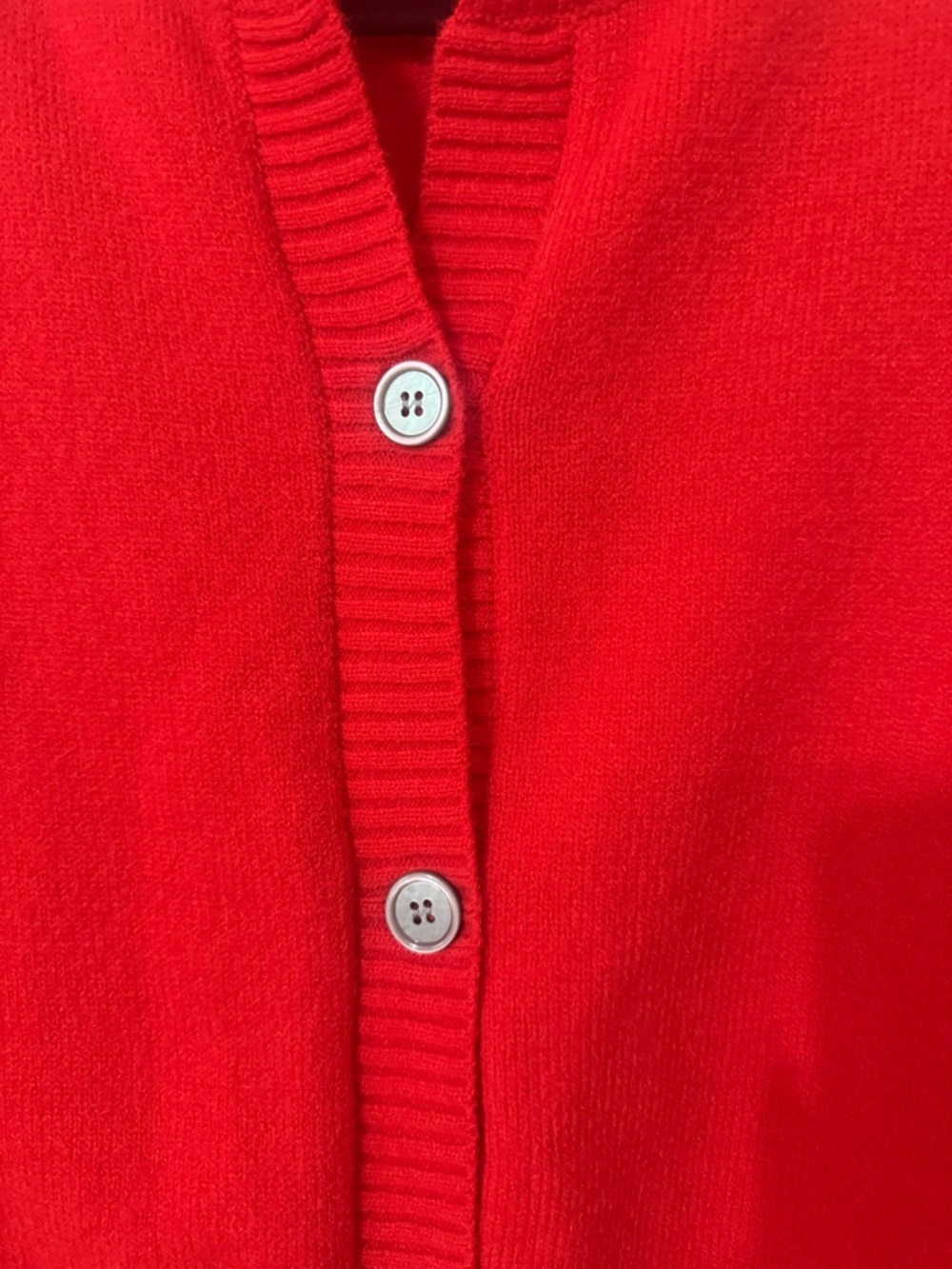 Elegant Classic Women’s Red Button Long Sleeve Cardigan , Size M Excellent Cond. - Picture 3 of 11